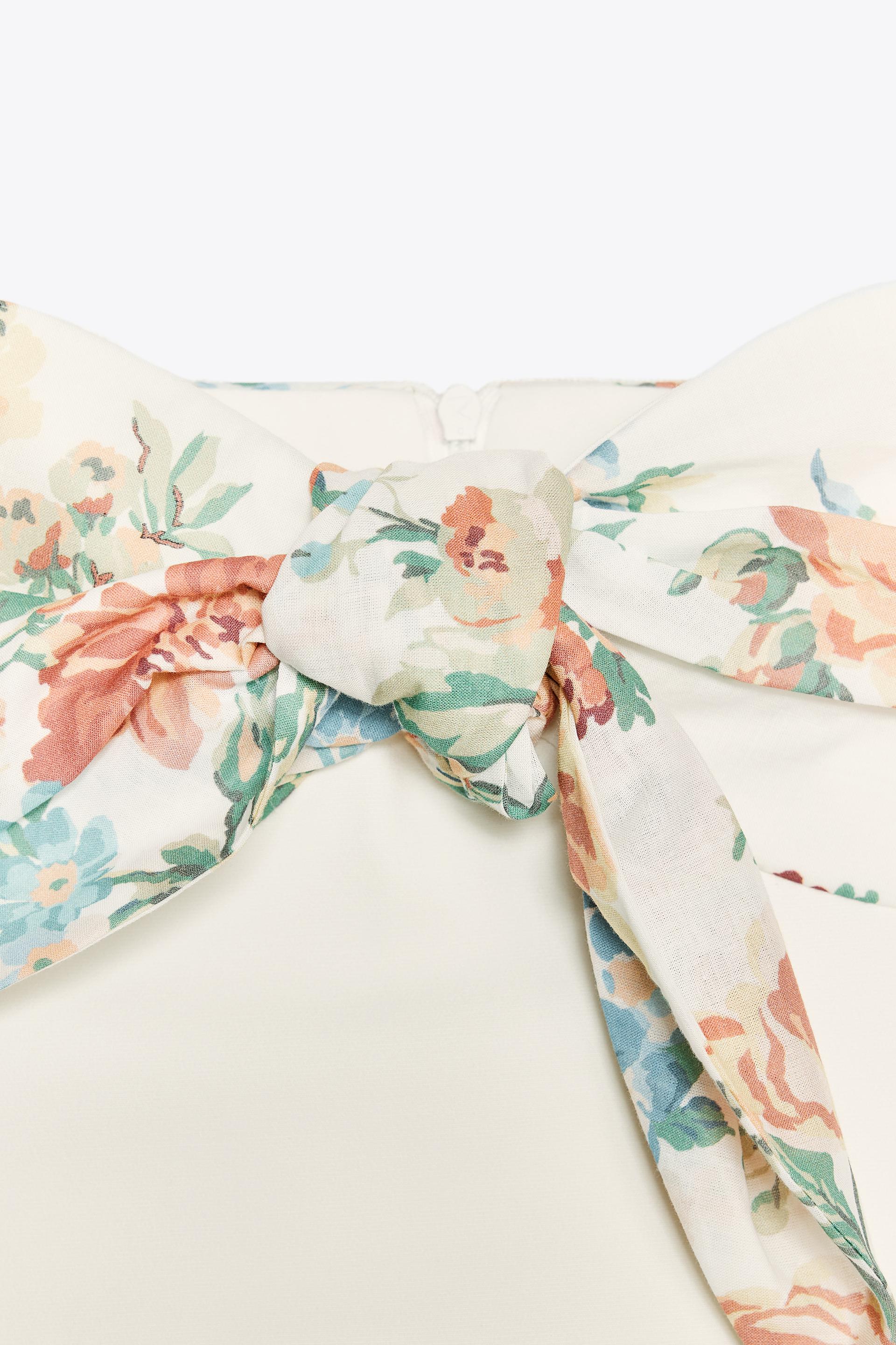 Robe avec nœud
