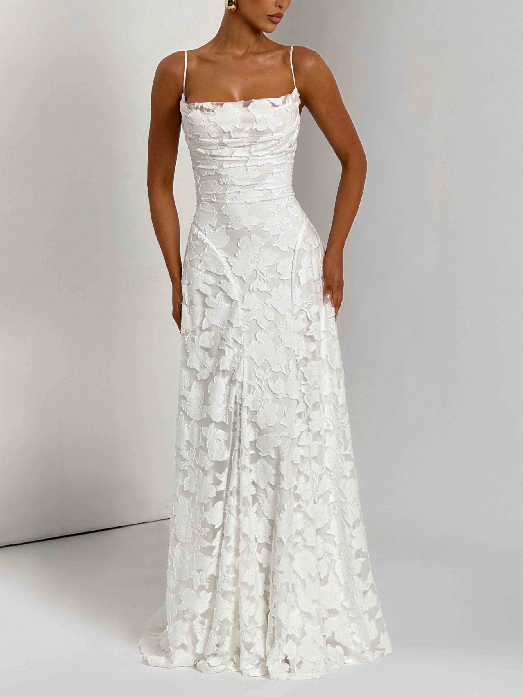 Rosalie – robe maxi délicate avec détail en dentelle