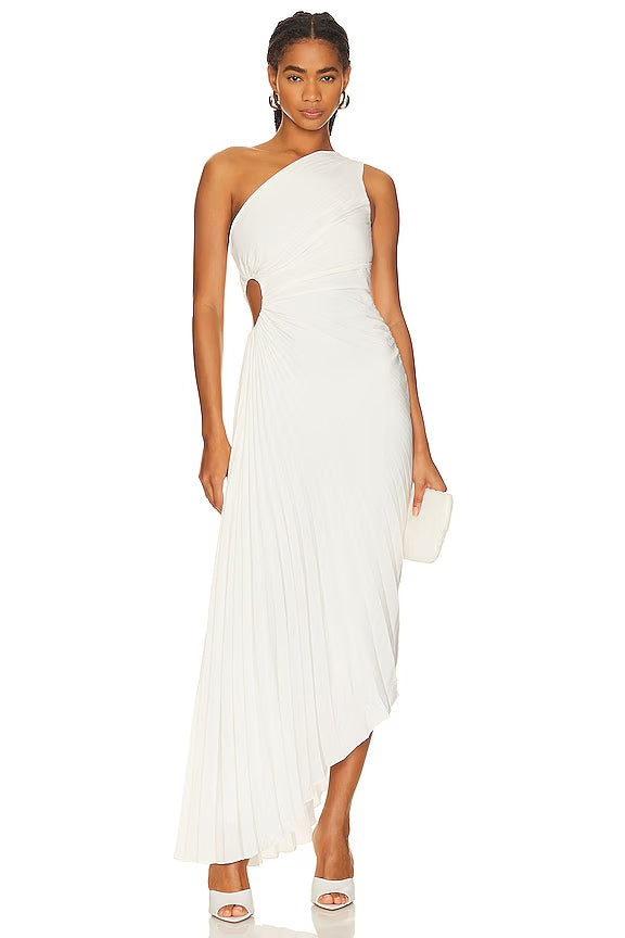 Elira Plissée – robe élégante avec détail découpé