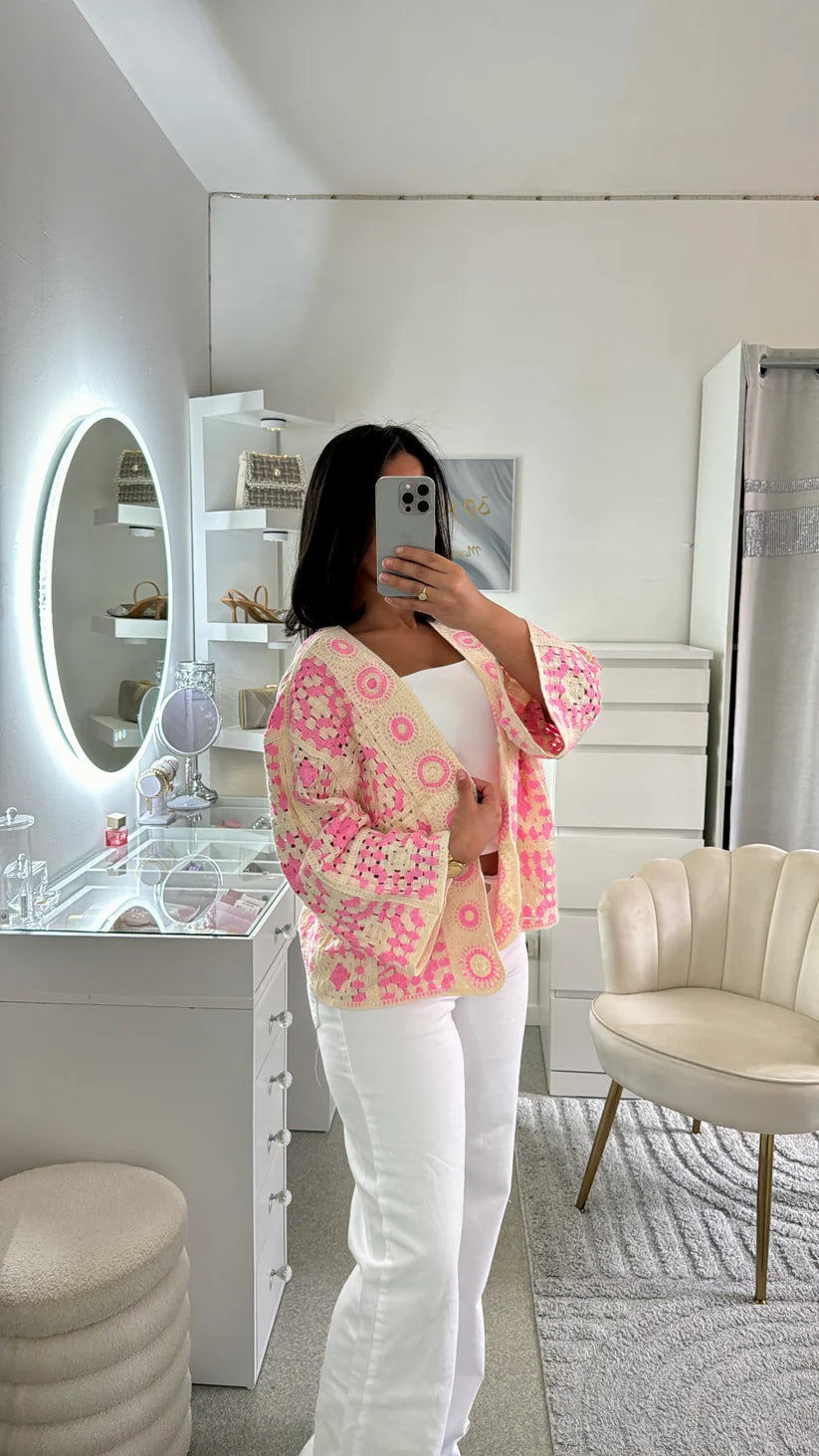 Cardigan au crochet avec fermeture à lacets